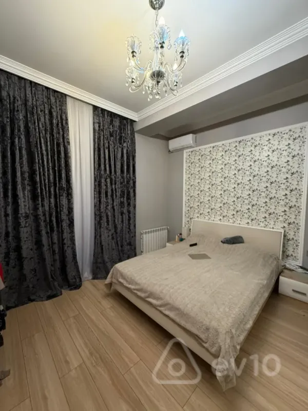 Kirayə verilir 2 otaqlı yeni tikili 74 m²