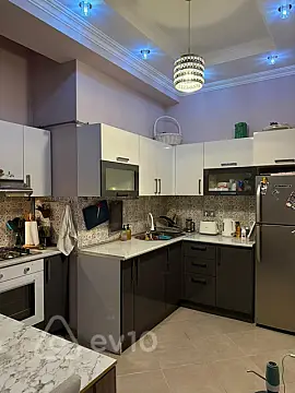 Kirayə verilir 2 otaqlı yeni tikili 74 m²