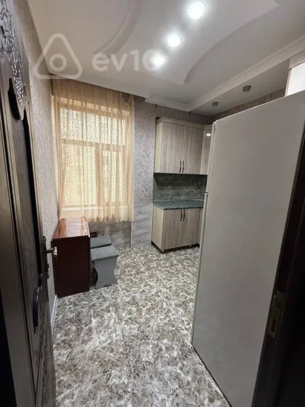 Kirayə verilir 3 otaqlı yeni tikili 78 m²