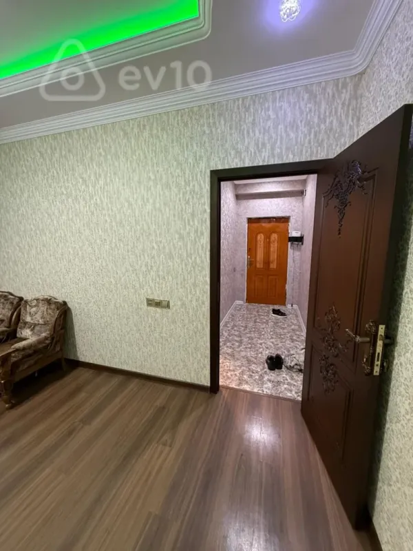 Kirayə verilir 3 otaqlı yeni tikili 78 m²