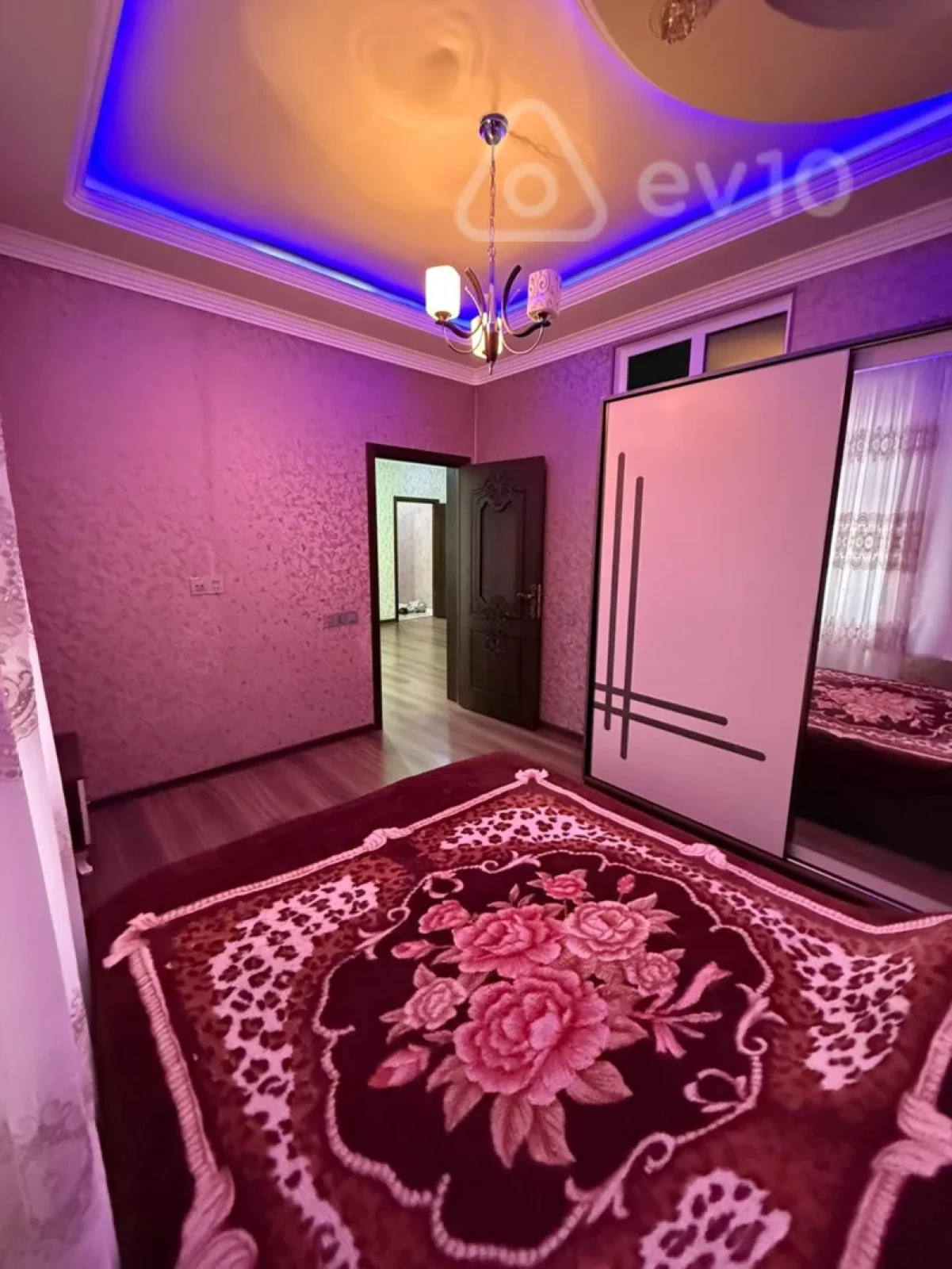 Kirayə verilir 3 otaqlı yeni tikili 78 m²