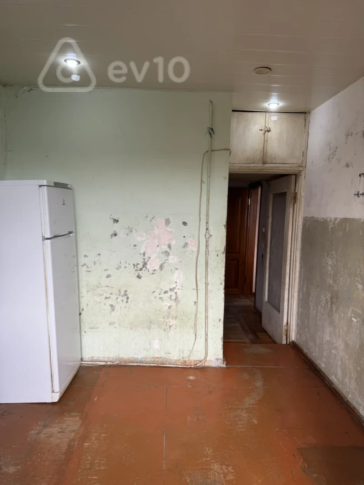 Kirayə verilir 1 otaqlı köhnə tikili 45 m²
