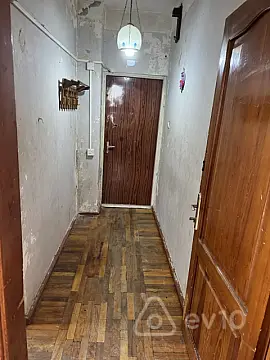 Kirayə verilir 1 otaqlı köhnə tikili 45 m²