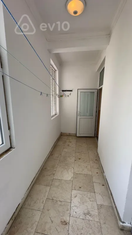 Kirayə verilir 3 otaqlı yeni tikili 90 m²