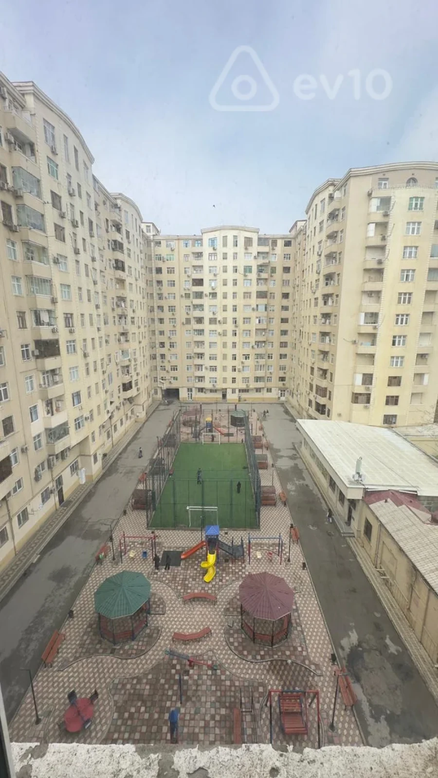 Kirayə verilir 3 otaqlı yeni tikili 90 m²