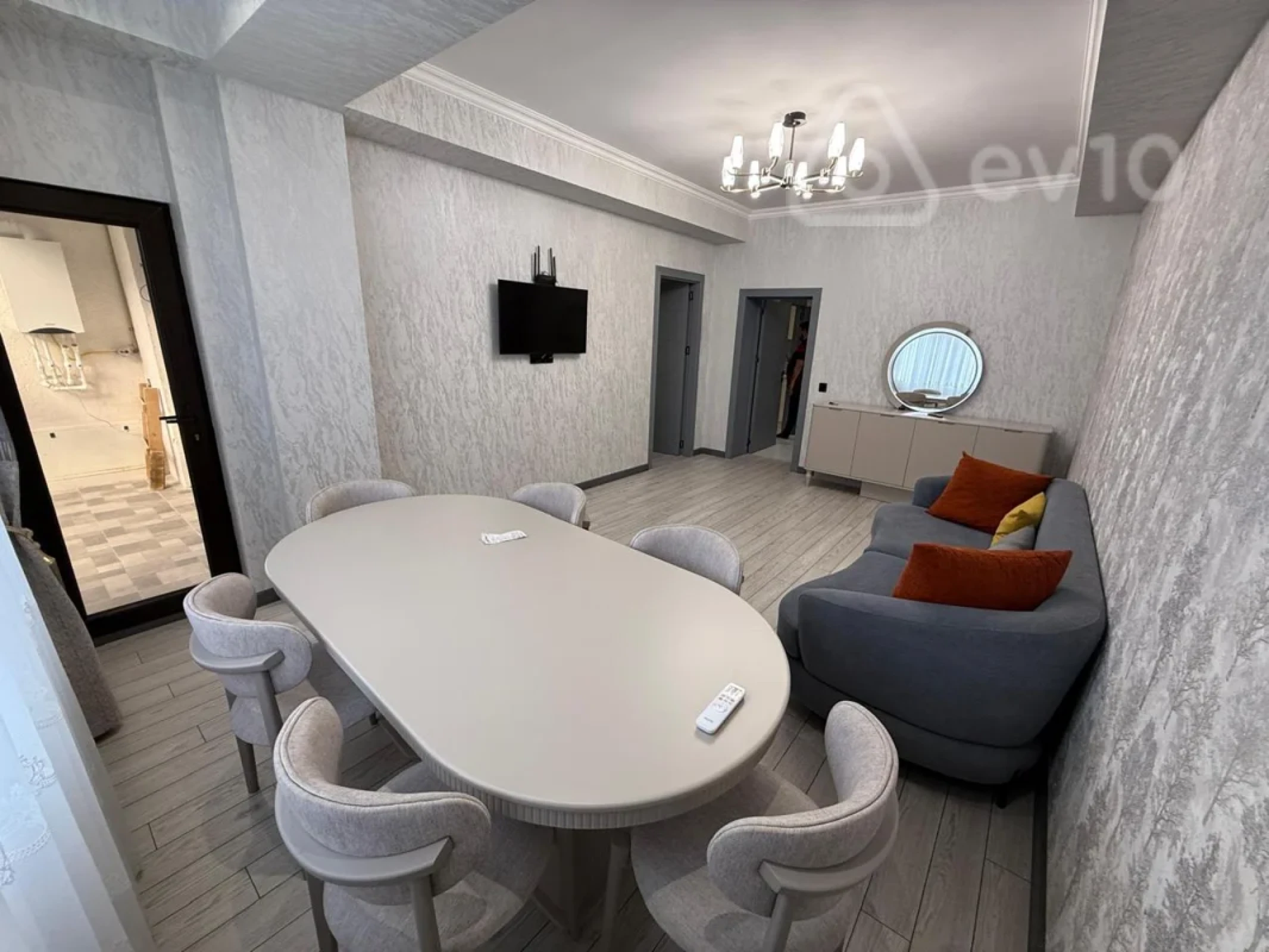 Kirayə verilir 3 otaqlı yeni tikili 112 m²