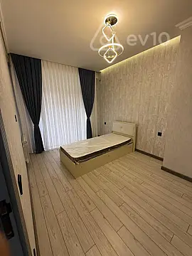 Kirayə verilir 3 otaqlı yeni tikili 112 m²
