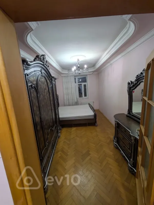 Kirayə verilir 3 otaqlı yeni tikili 75 m²