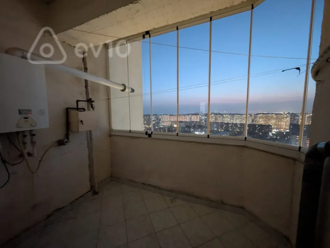 Kirayə verilir 3 otaqlı yeni tikili 75 m²