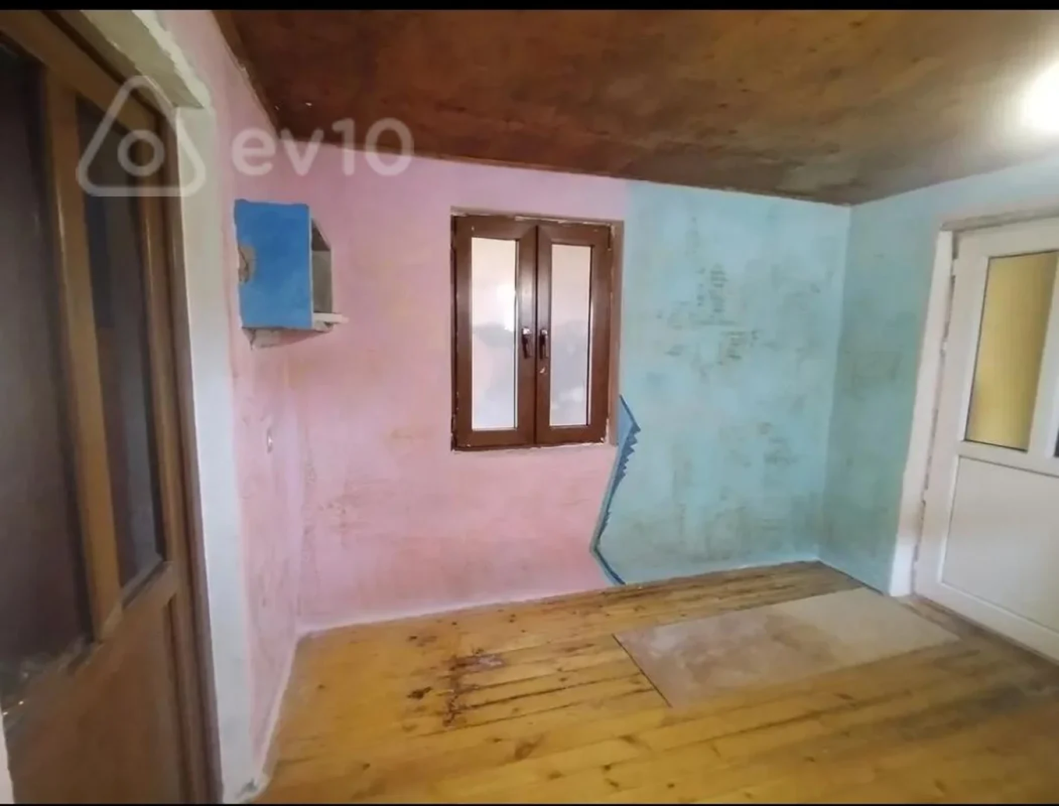 Satılır 3 otaqlı həyət evi 30 m²