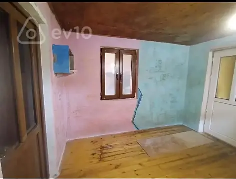 Satılır 3 otaqlı həyət evi 30 m²