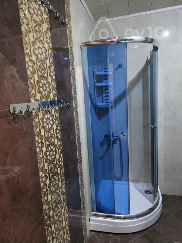 Kirayə verilir 3 otaqlı yeni tikili 111 m²