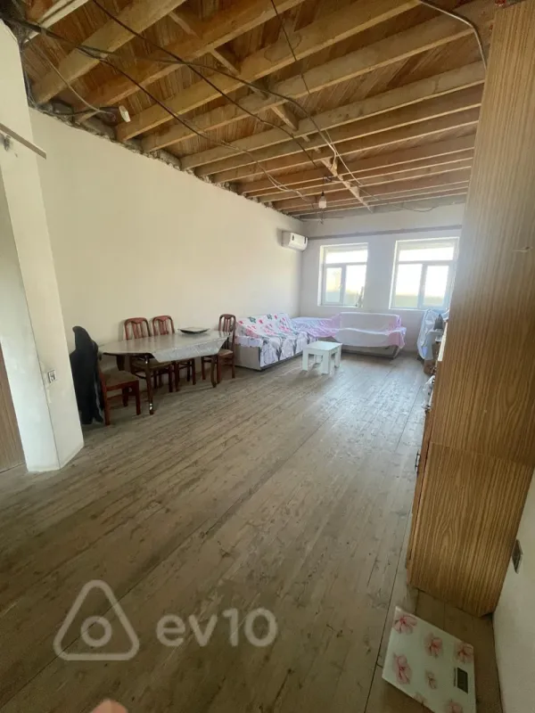 Satılır 4 otaqlı həyət evi 170 m²