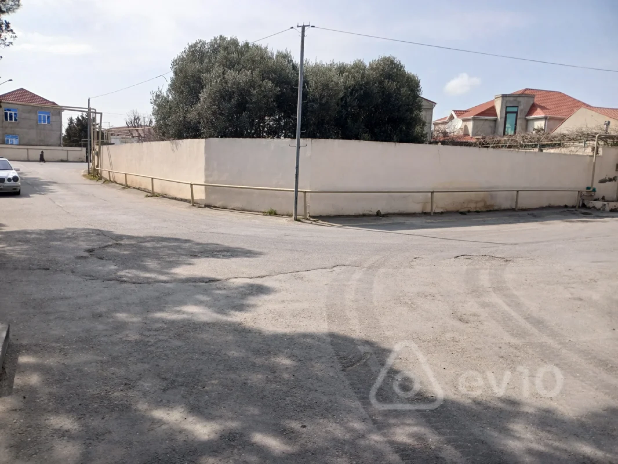 Satılır 4 otaqlı həyət evi 170 m²