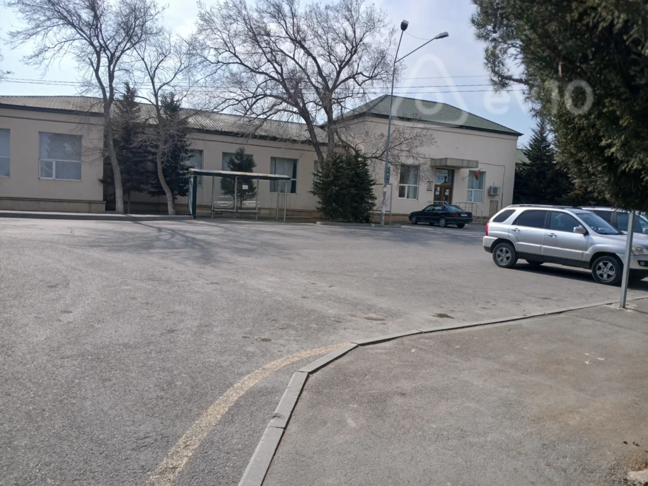 Satılır 4 otaqlı həyət evi 170 m²