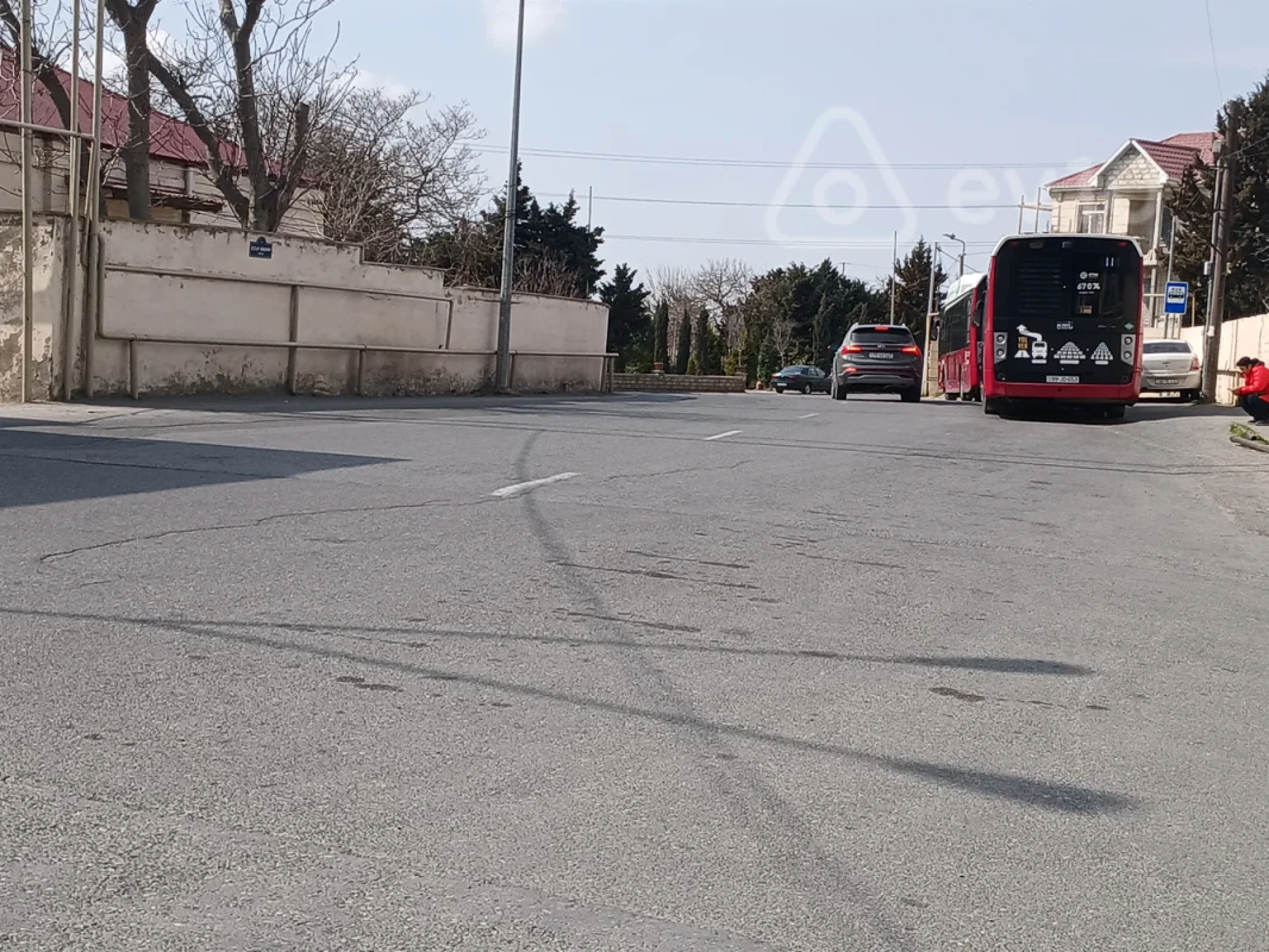 Satılır 4 otaqlı həyət evi 170 m²