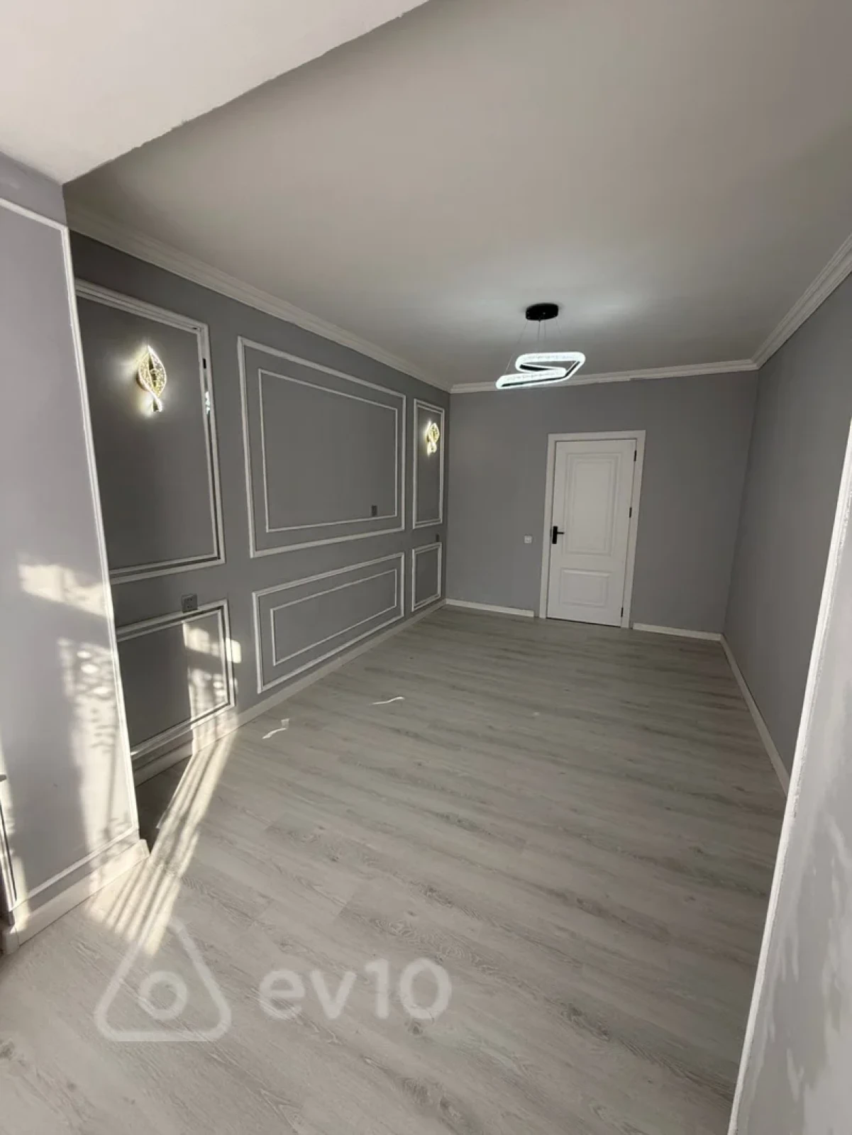 Satılır 3 otaqlı köhnə tikili 85 m²