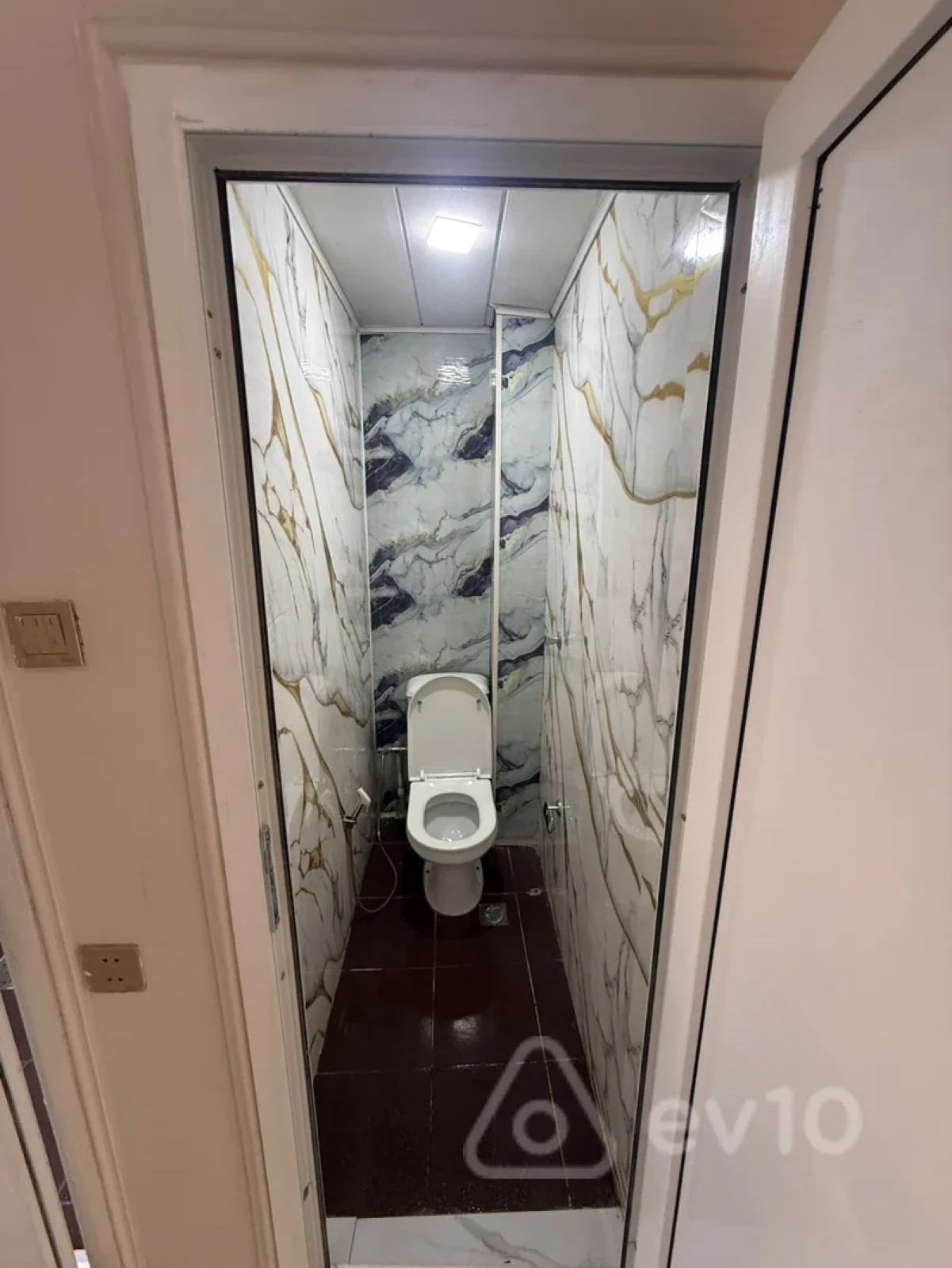 Satılır 3 otaqlı köhnə tikili 85 m²