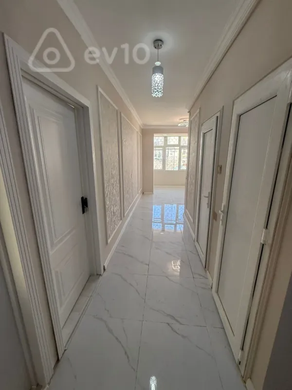 Satılır 3 otaqlı köhnə tikili 85 m²