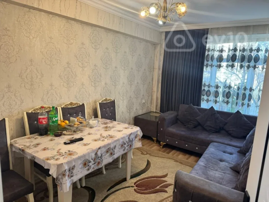 Satılır 2 otaqlı köhnə tikili 36 m²