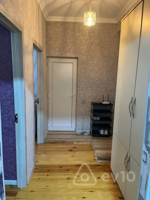 Kirayə verilir 2 otaqlı yeni tikili 60 m²