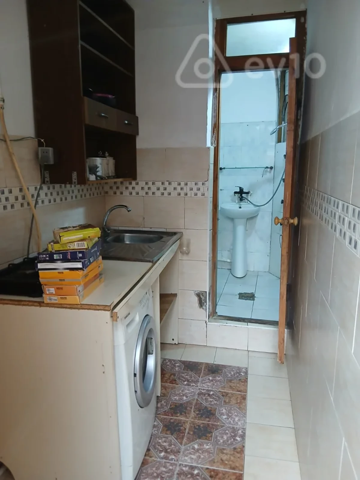 Kirayə verilir 2 otaqlı köhnə tikili 45 m²