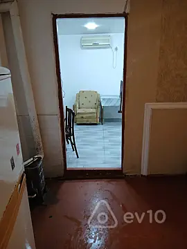 Kirayə verilir 2 otaqlı köhnə tikili 45 m²