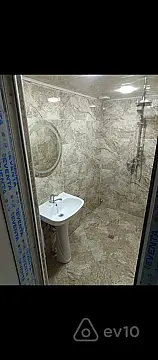 Kirayə verilir 2 otaqlı köhnə tikili 56 m²