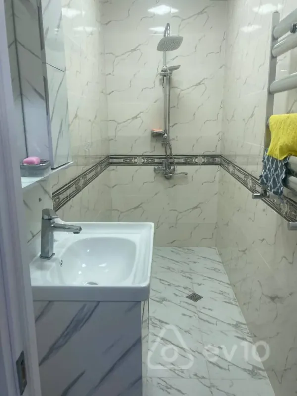 Kirayə verilir 3 otaqlı yeni tikili 80 m²