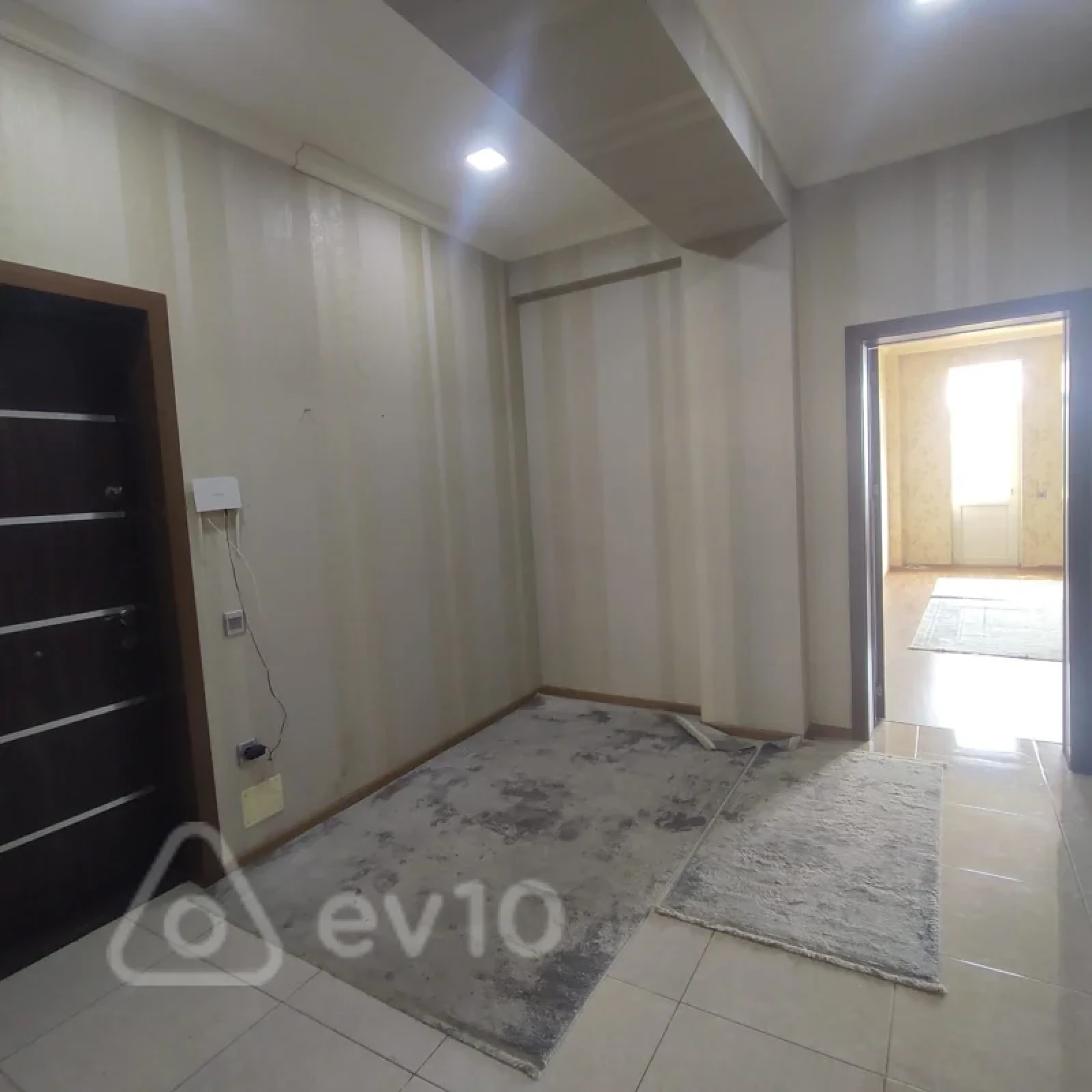 Kirayə verilir 3 otaqlı yeni tikili 80 m²