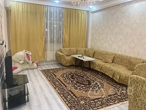 Kirayə verilir 3 otaqlı yeni tikili 80 m²