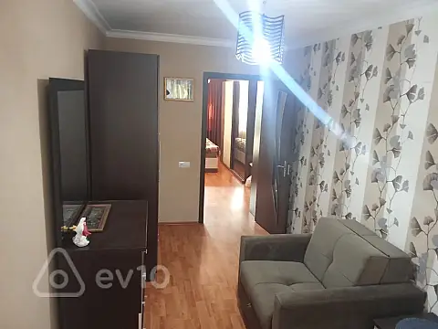 Kirayə verilir 3 otaqlı köhnə tikili 62 m²