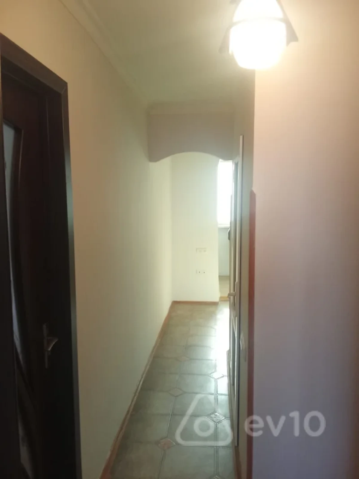 Kirayə verilir 3 otaqlı köhnə tikili 62 m²