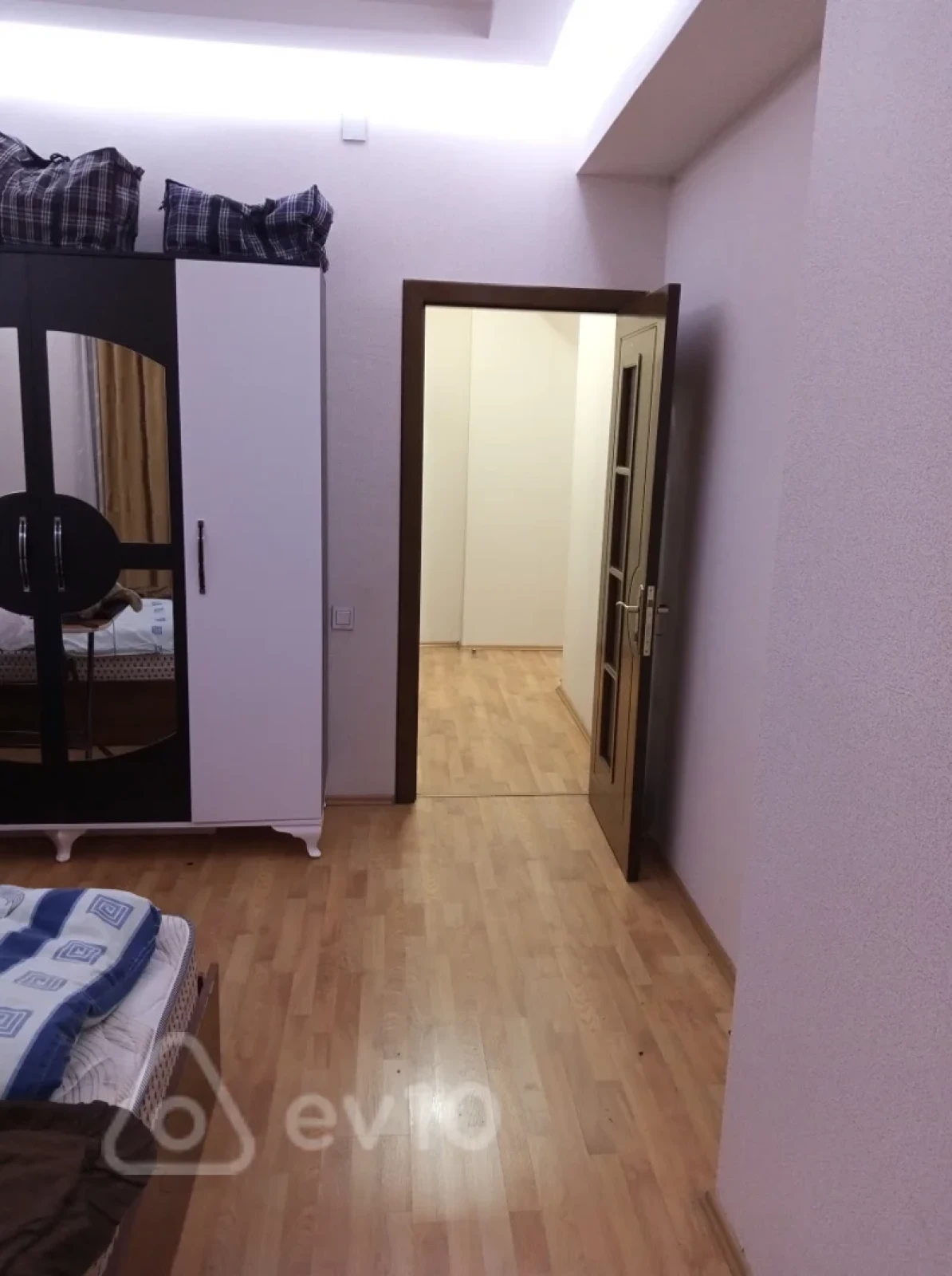 Kirayə verilir 3 otaqlı yeni tikili 70 m²