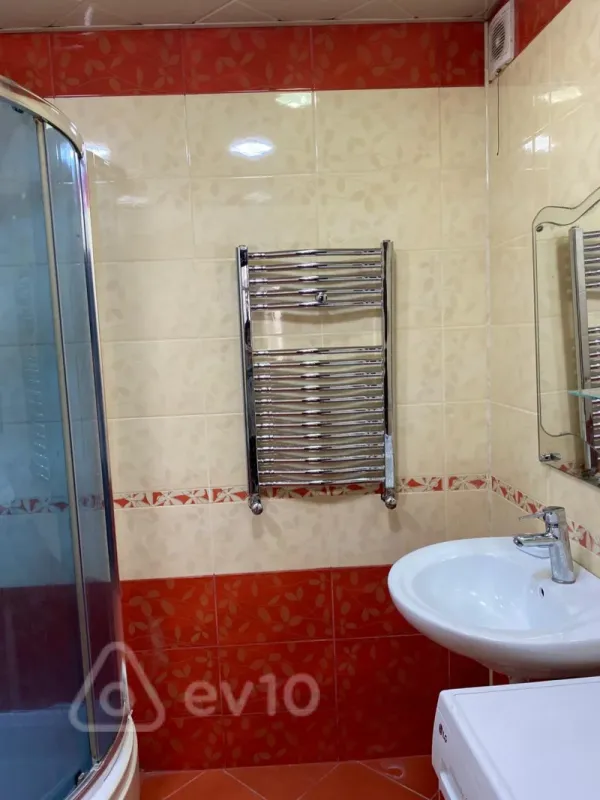 Satılır 2 otaqlı yeni tikili 65 m²