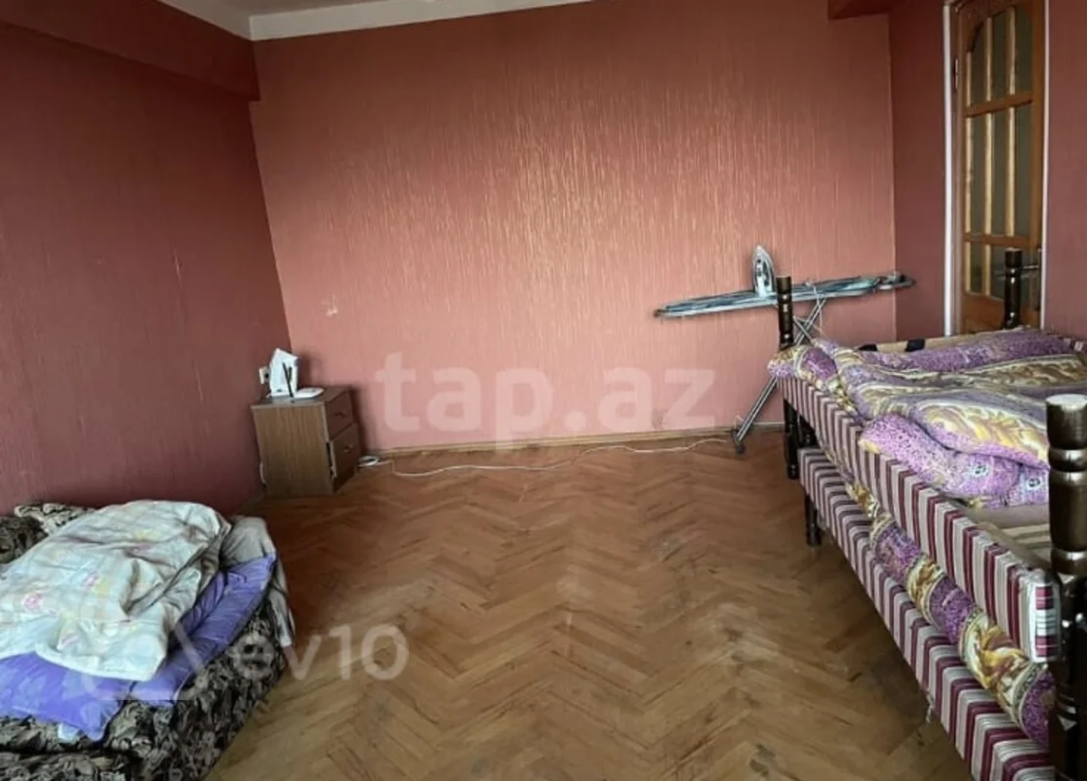 Kirayə verilir 2 otaqlı köhnə tikili 70 m²