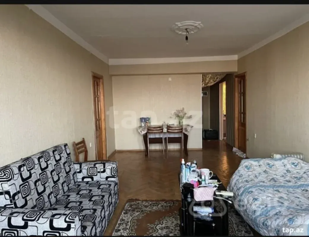 Kirayə verilir 2 otaqlı köhnə tikili 70 m²