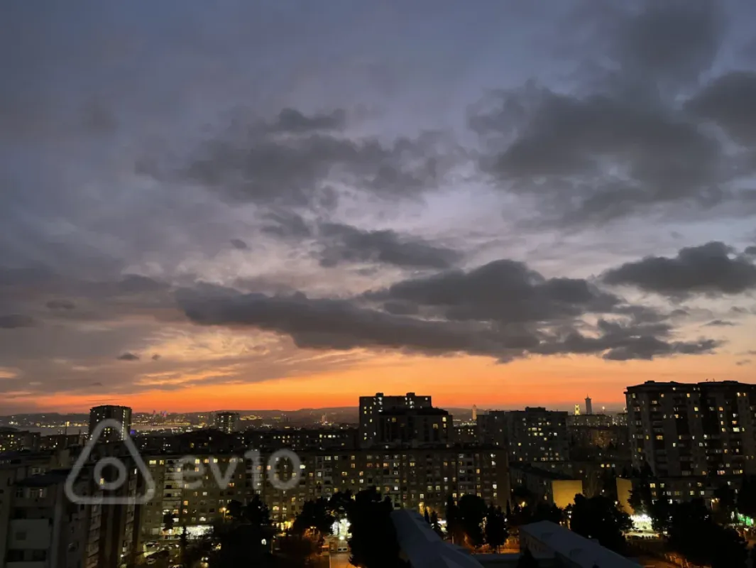 Kirayə verilir 4 otaqlı yeni tikili 152 m²