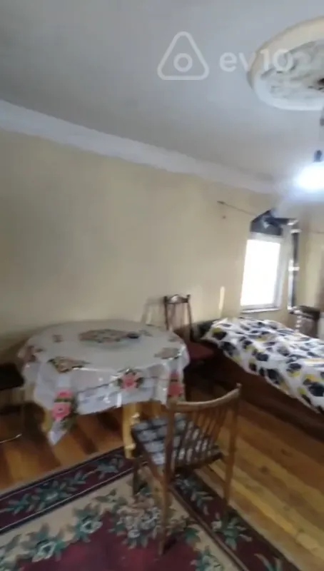 Kirayə verilir 1 otaqlı həyət evi 30 m²