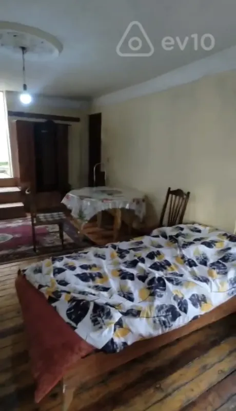 Kirayə verilir 1 otaqlı həyət evi 30 m²