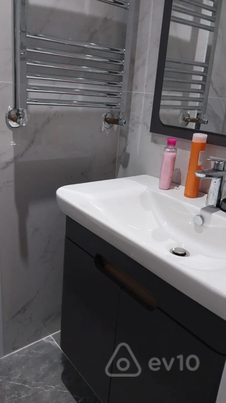 Kirayə verilir 2 otaqlı yeni tikili 55 m²