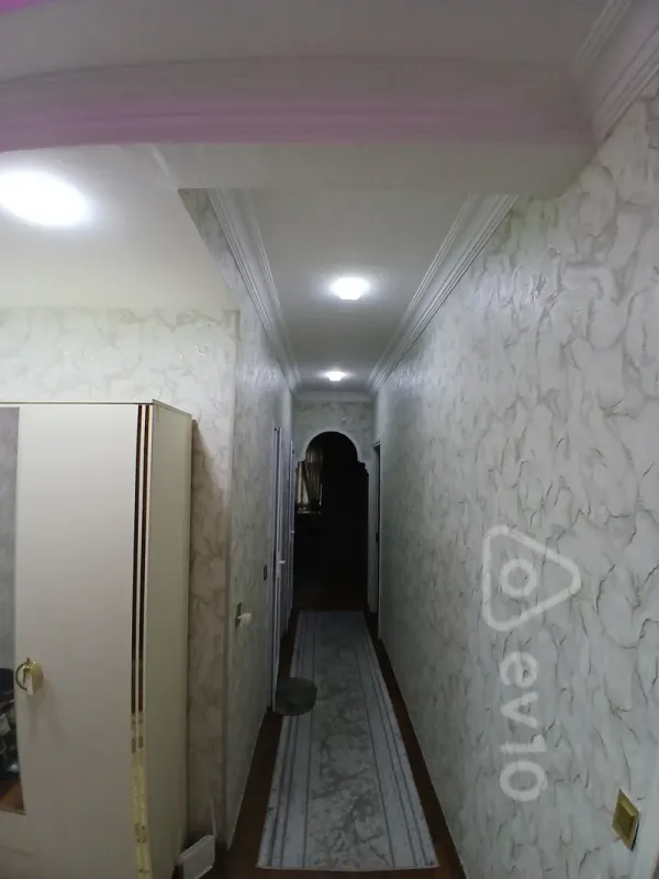 Satılır 4 otaqlı köhnə tikili 110 m²