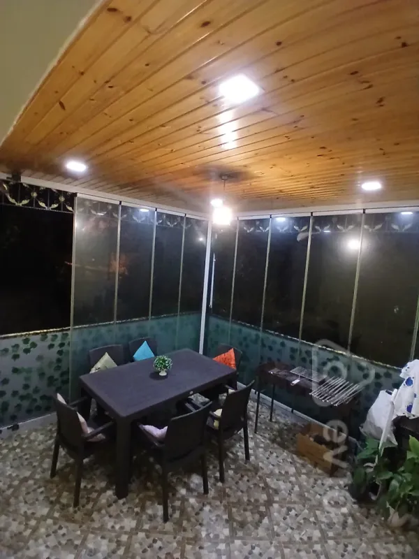 Satılır 4 otaqlı köhnə tikili 110 m²