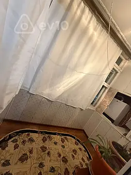 Satılır 2 otaqlı köhnə tikili 42 m²