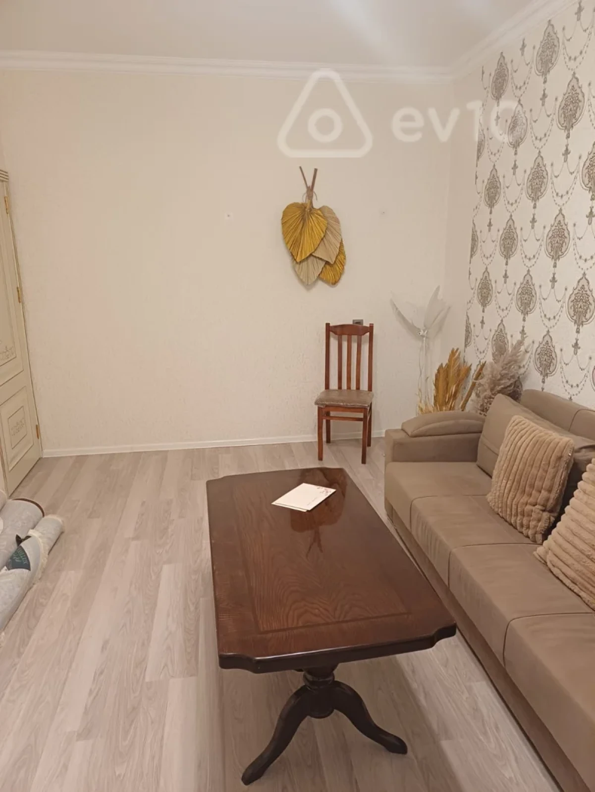 Kirayə verilir 2 otaqlı köhnə tikili 66 m²