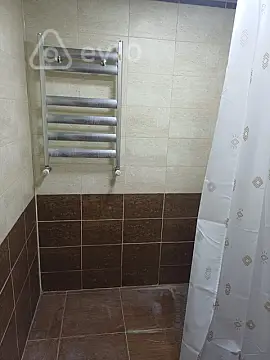 Kirayə verilir 2 otaqlı köhnə tikili 66 m²