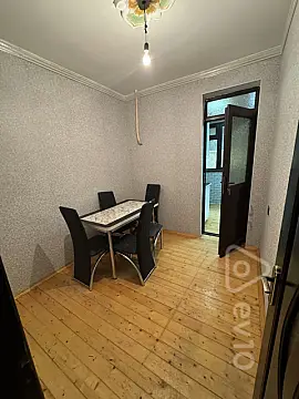 Satılır 3 otaqlı köhnə tikili 50 m²