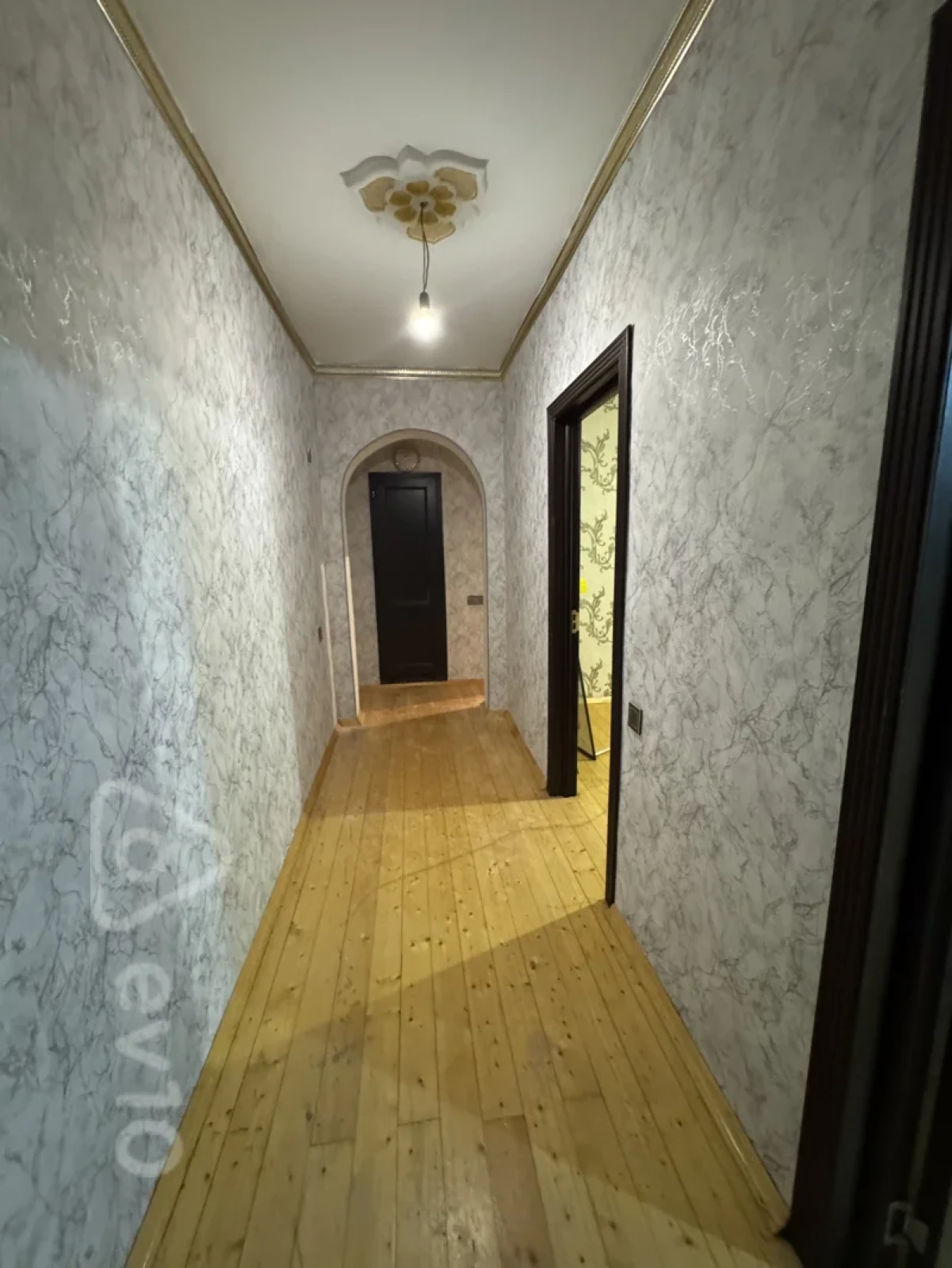 Satılır 3 otaqlı köhnə tikili 50 m²