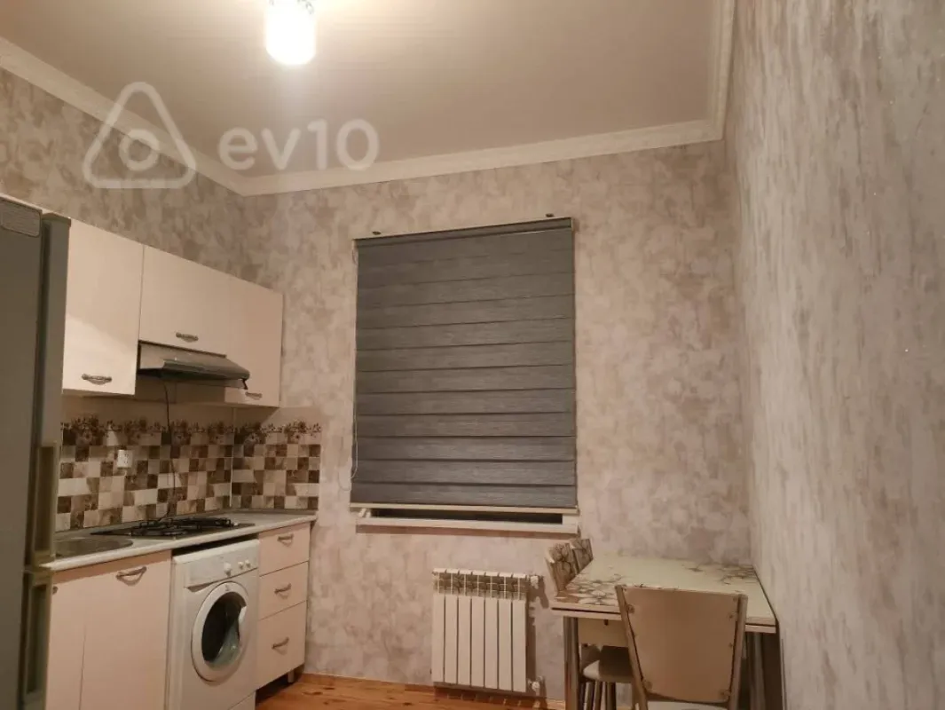 Kirayə verilir 4 otaqlı həyət evi 100 m²