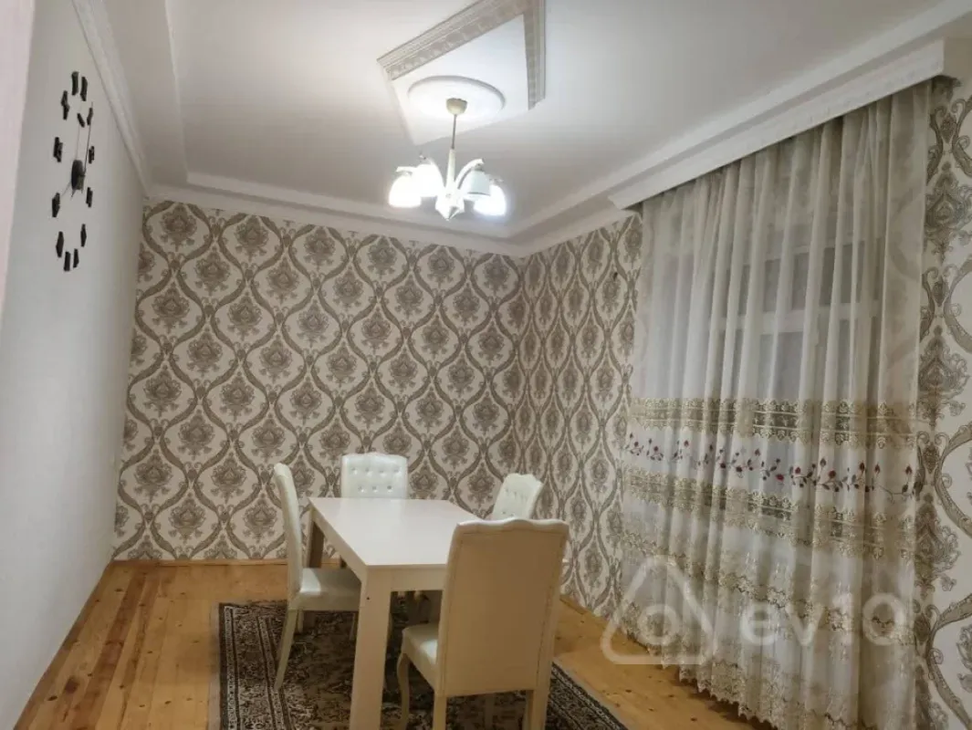 Kirayə verilir 4 otaqlı həyət evi 100 m²